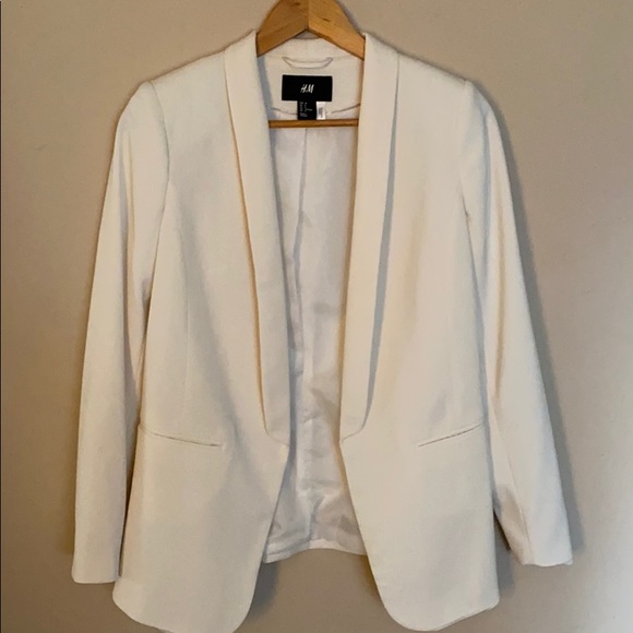 Cream Blazer. - Picture 1 of 3
